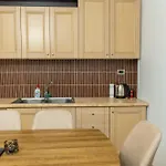 Tirent - Spacious 2-bedroom Near Liqeni I Thate