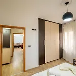 Lägenhet Tirent - Spacious 2-bedroom Near Liqeni I Thate *
