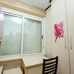 Tirent - Spacious 2-bedroom Near Liqeni I Thate * Tirana