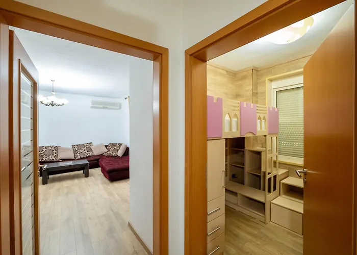 شقة Tirent - Spacious 2-bedroom Near Liqeni I Thate