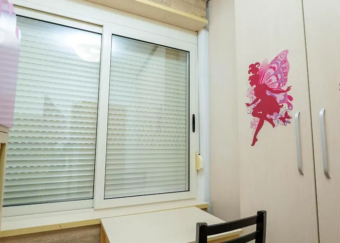 Tirent - Spacious 2-bedroom Near Liqeni I Thate * تيرانا