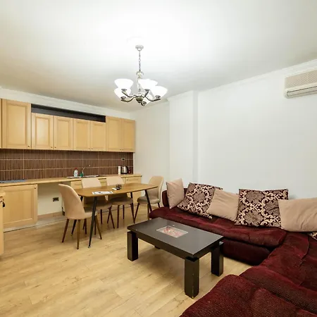 Tirent - Spacious 2-bedroom Near Liqeni I Thate 아파트 티라나