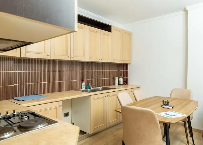 Tirent - Spacious 2-bedroom Near Liqeni I Thate Apartmán